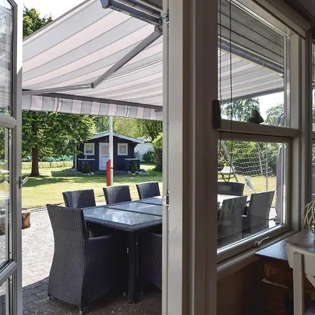 Vakantiehuis Three-bedroom In *