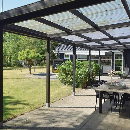 Three-bedroom In Vakantiehuis