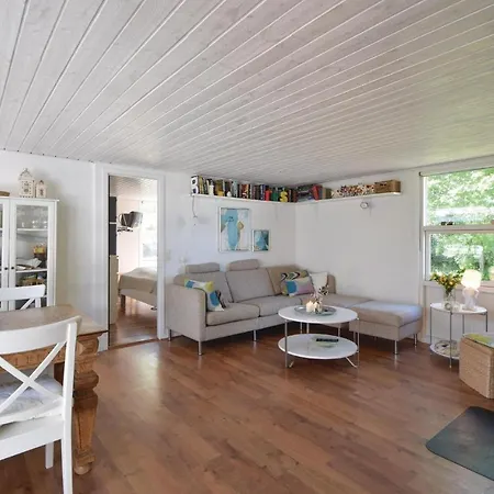 Vakantiehuis Three-bedroom In Juelsminde (Hedensted)