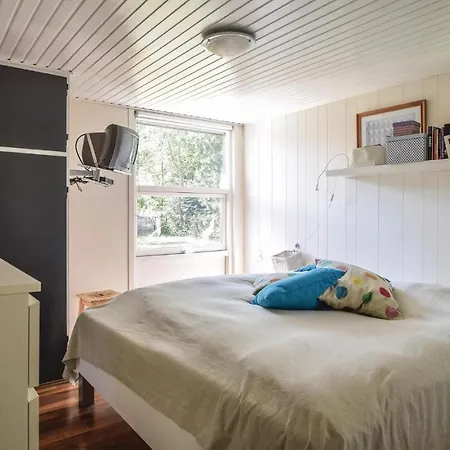 Vakantiehuis Three-bedroom In *